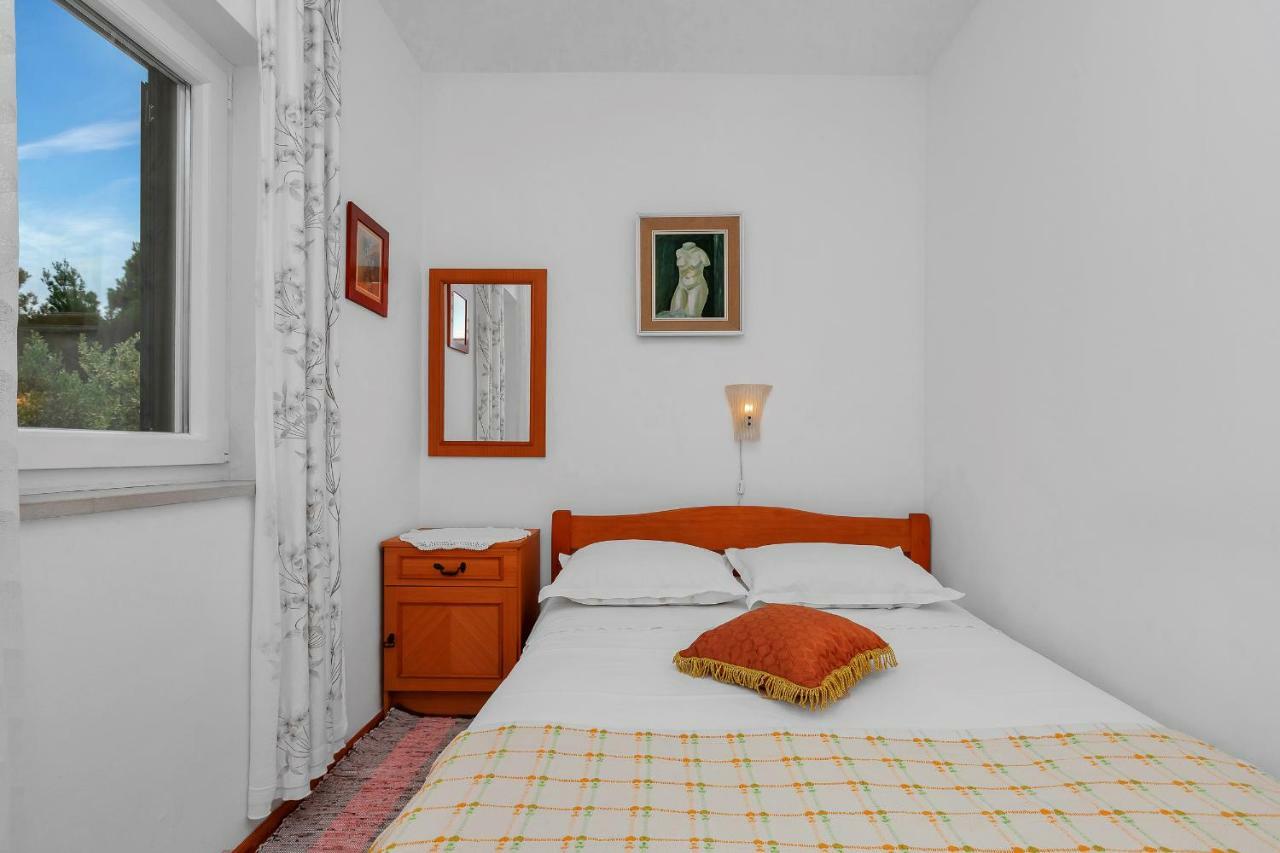 Tihana Apartment *