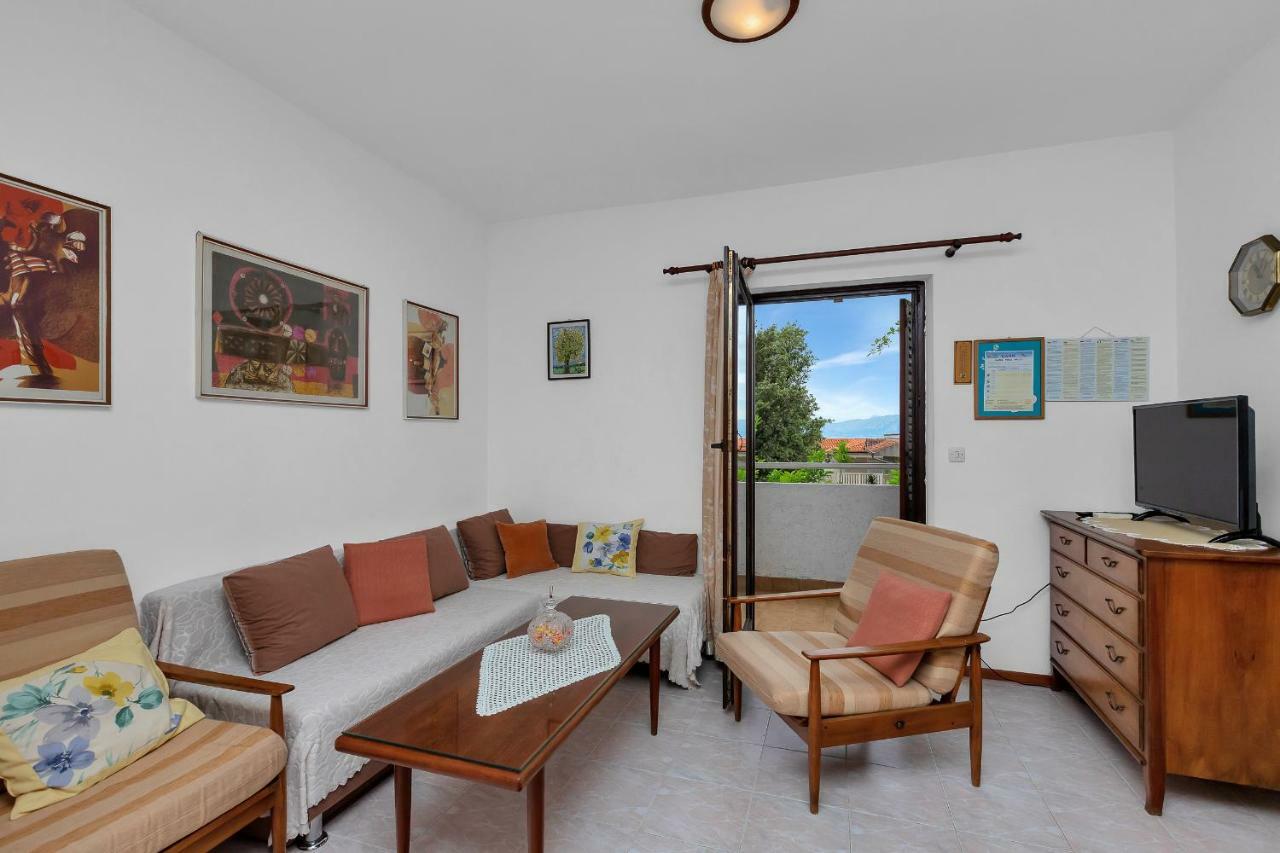 Tihana Apartment *