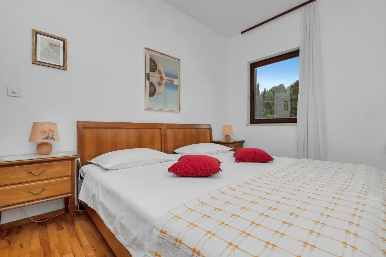 Tihana Apartment Makarska